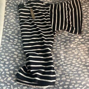 J. Crew  White and Navy Blue Cotton Top 3/4 flutter sleeves